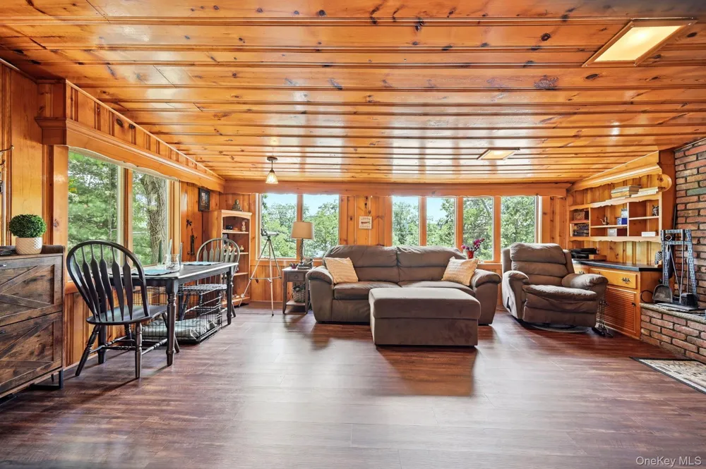 8 Stony Trail Greenwood Lake, NY 10925