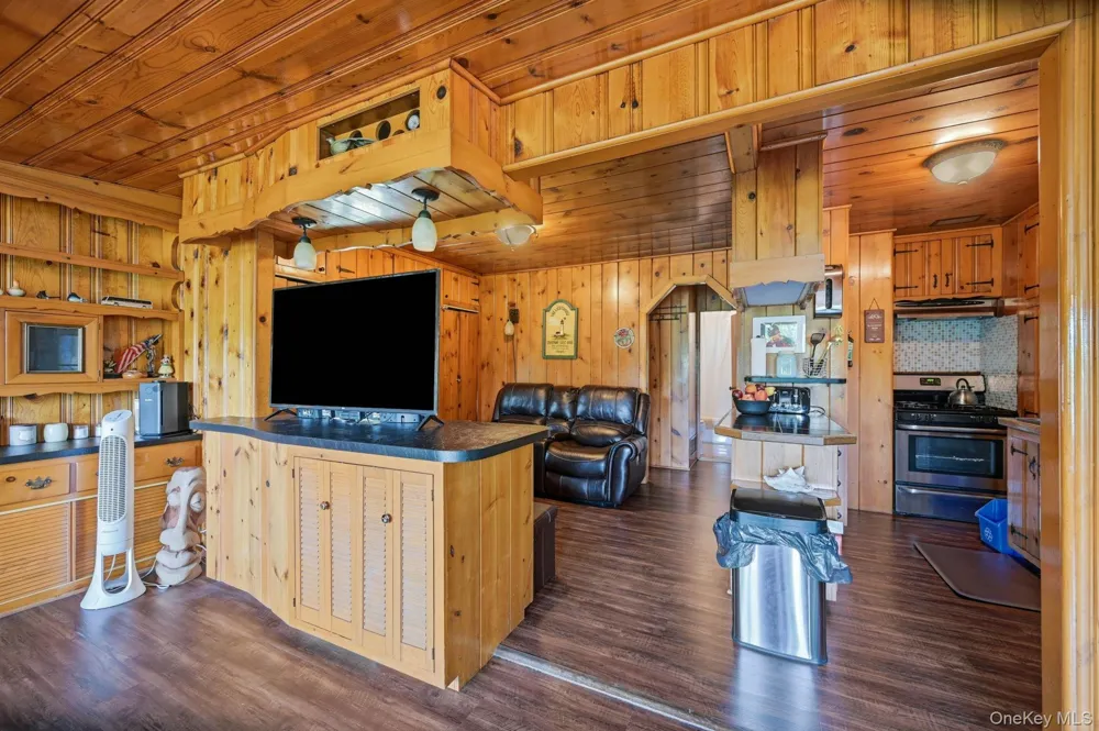 8 Stony Trail Greenwood Lake, NY 10925