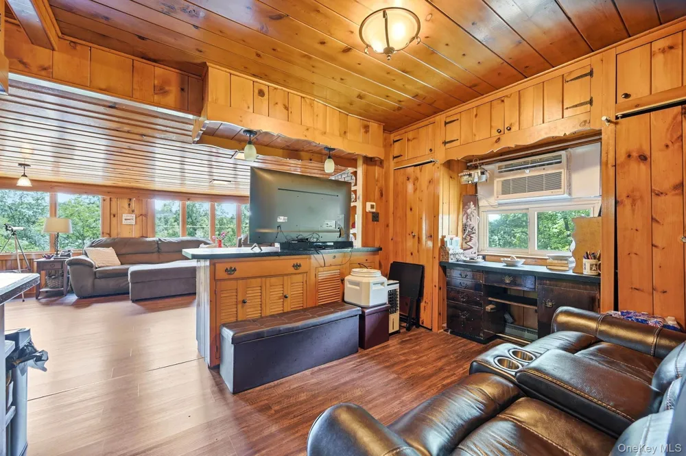 8 Stony Trail Greenwood Lake, NY 10925