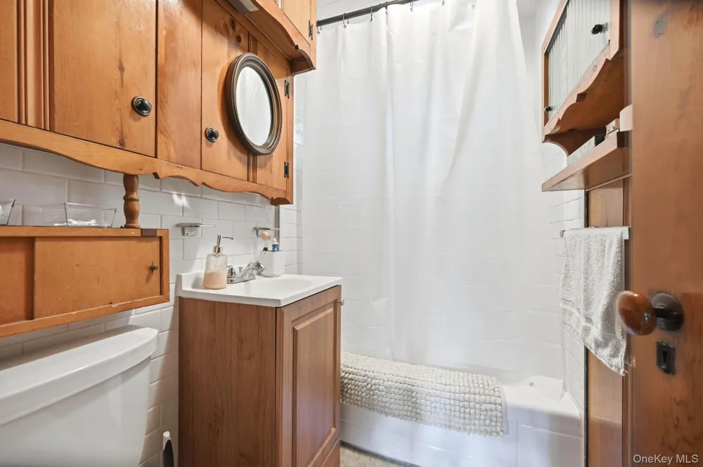 8 Stony Trail Greenwood Lake, NY 10925