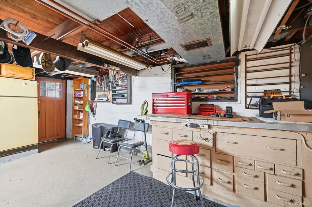 8 Stony Trail Greenwood Lake, NY 10925