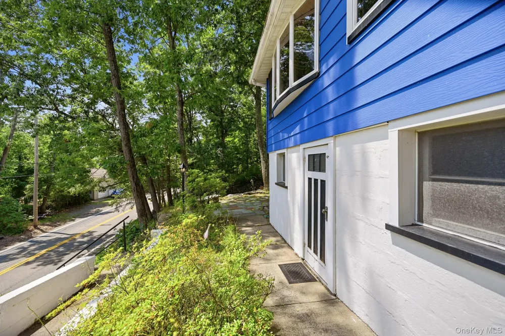8 Stony Trail Greenwood Lake, NY 10925