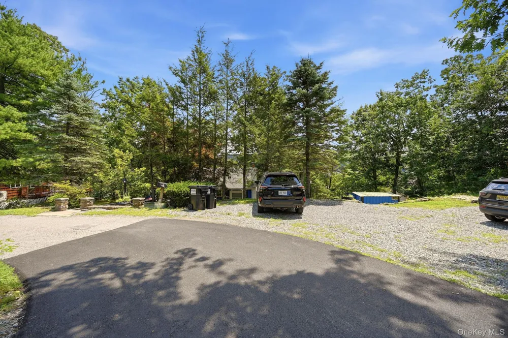 8 Stony Trail Greenwood Lake, NY 10925