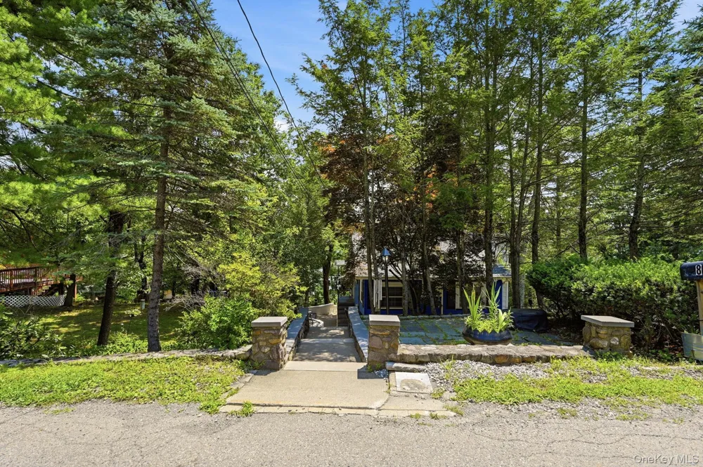 8 Stony Trail Greenwood Lake, NY 10925