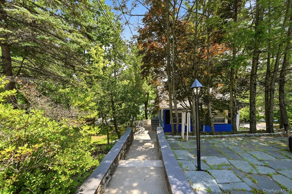 8 Stony Trail Greenwood Lake, NY 10925