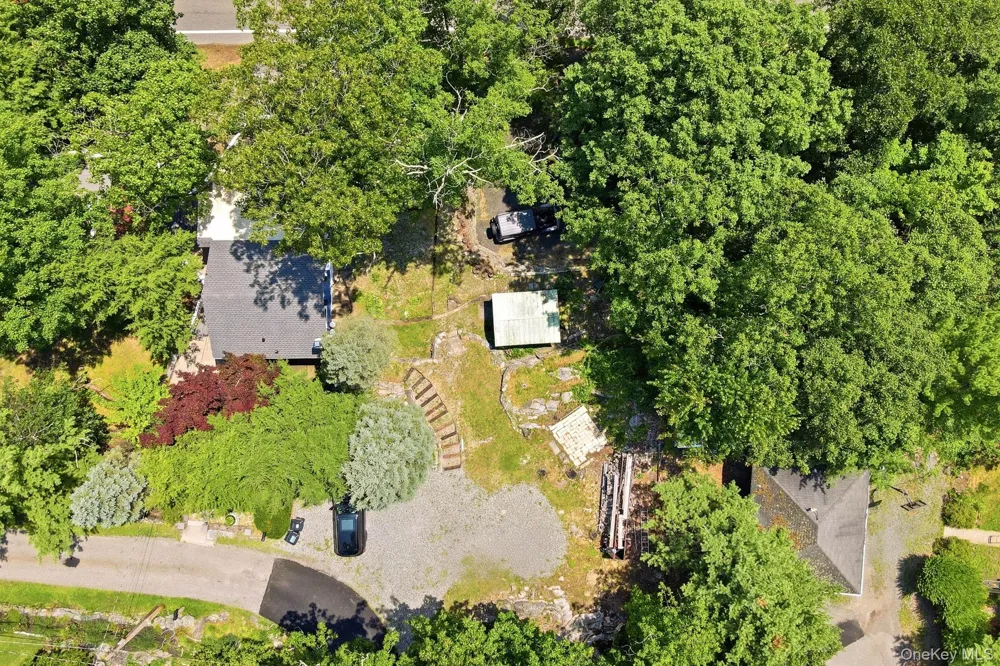8 Stony Trail Greenwood Lake, NY 10925