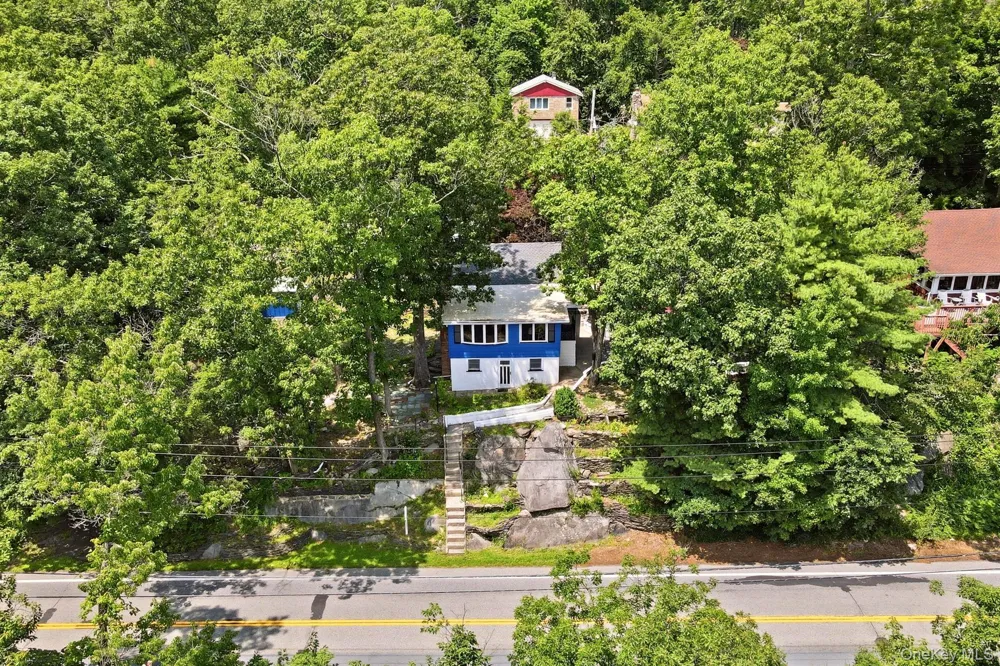 8 Stony Trail Greenwood Lake, NY 10925