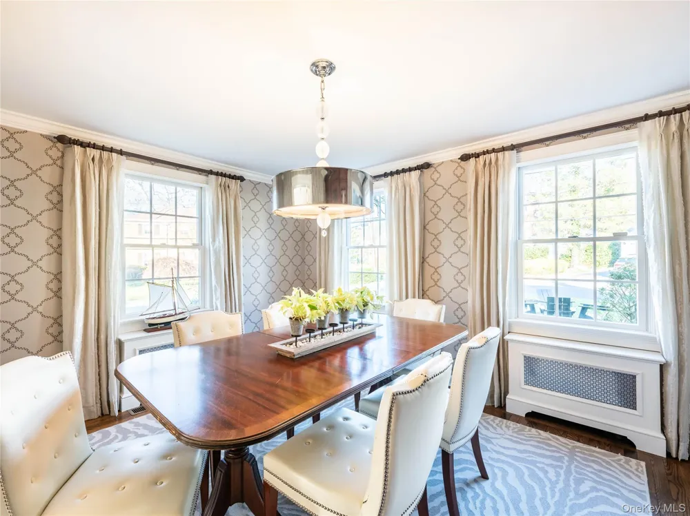 99 Thayer Road Manhasset, NY 11030
