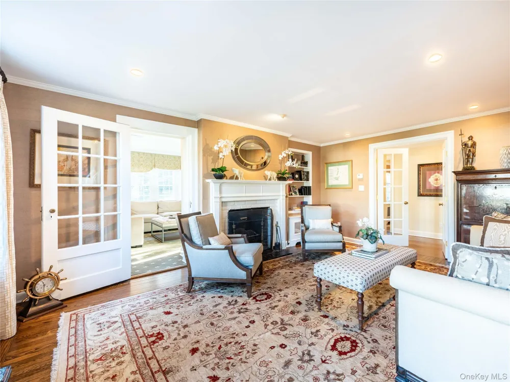 99 Thayer Road Manhasset, NY 11030
