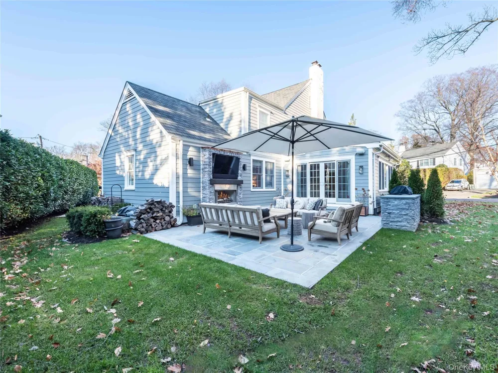 99 Thayer Road Manhasset, NY 11030