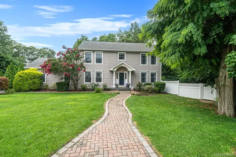 8 Old Orchard Court