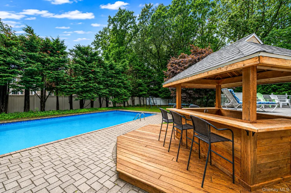 8 Old Orchard Court Rocky Point, NY 11778