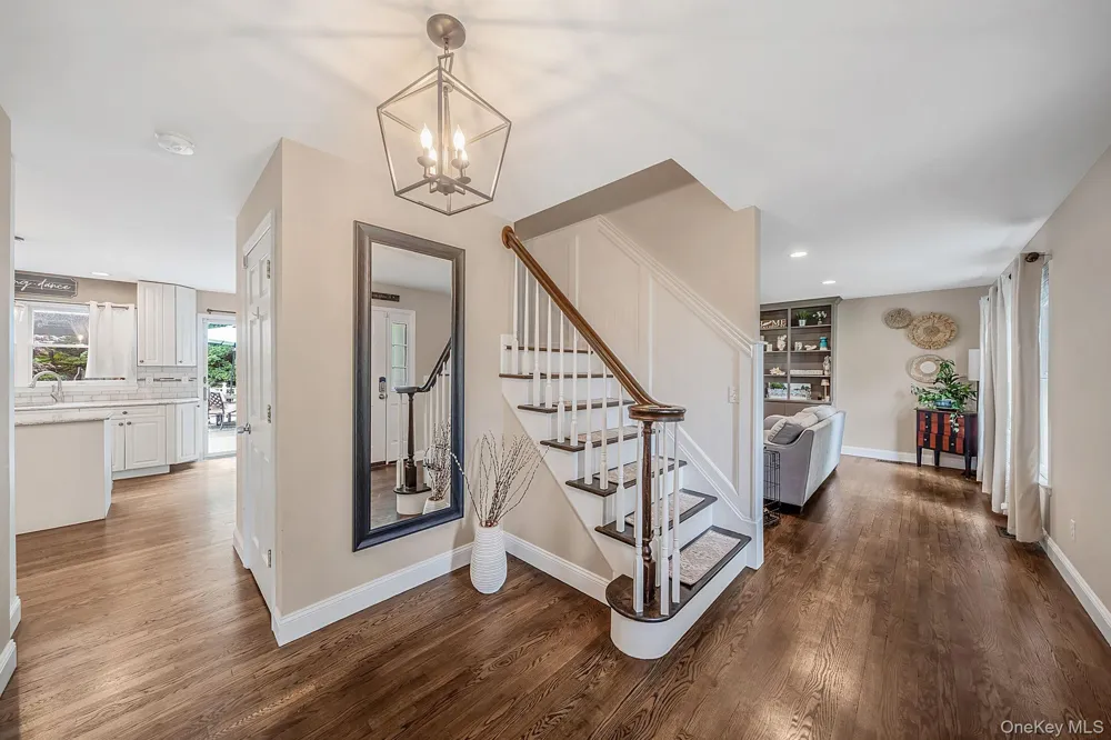 8 Old Orchard Court Rocky Point, NY 11778