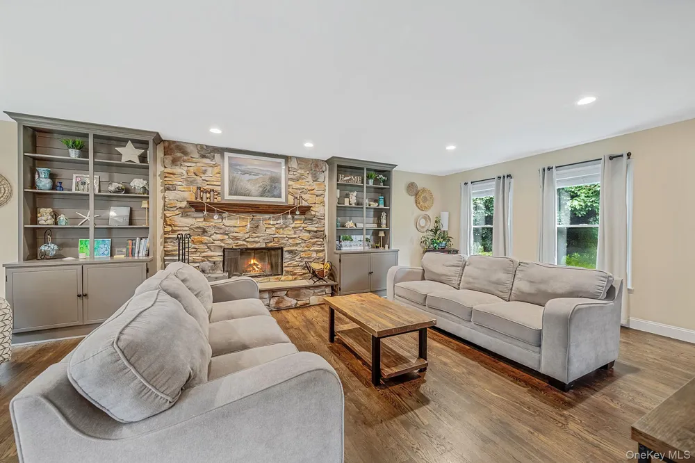 8 Old Orchard Court Rocky Point, NY 11778