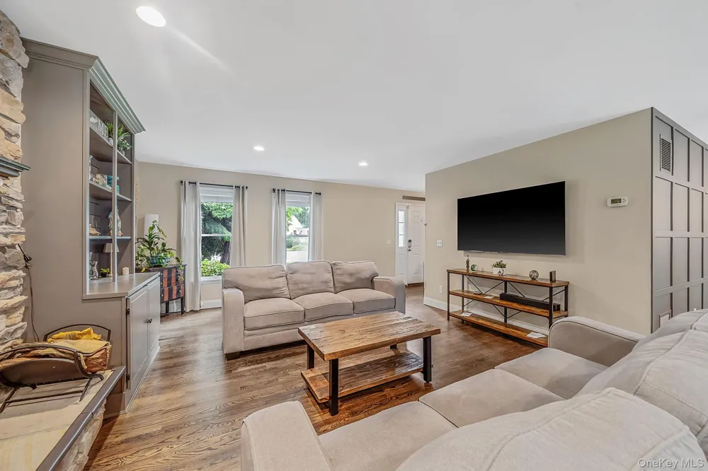 8 Old Orchard Court Rocky Point, NY 11778