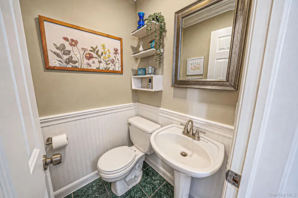 8 Old Orchard Court Rocky Point, NY 11778