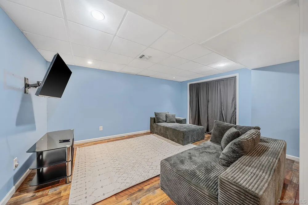 8 Old Orchard Court Rocky Point, NY 11778