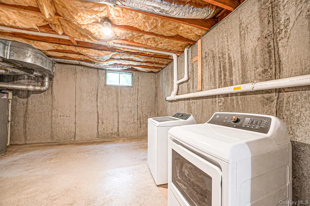 8 Old Orchard Court Rocky Point, NY 11778