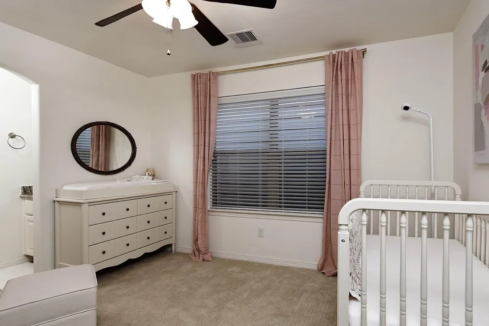 1046 W 26th Street Houston, TX 77008