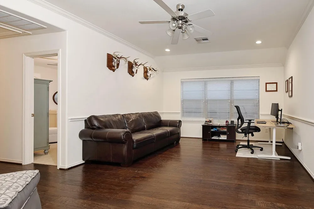 1046 W 26th Street Houston, TX 77008