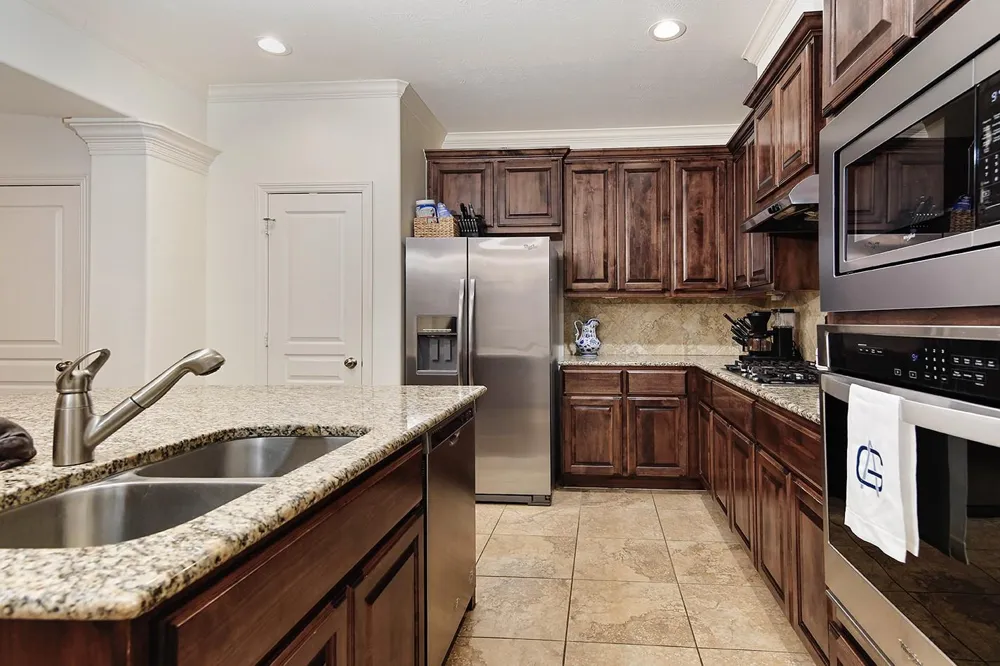 1046 W 26th Street Houston, TX 77008