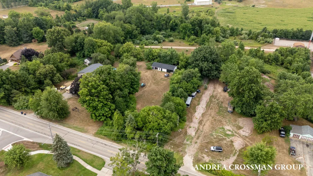 866 E 24th Street Holland, MI 49423