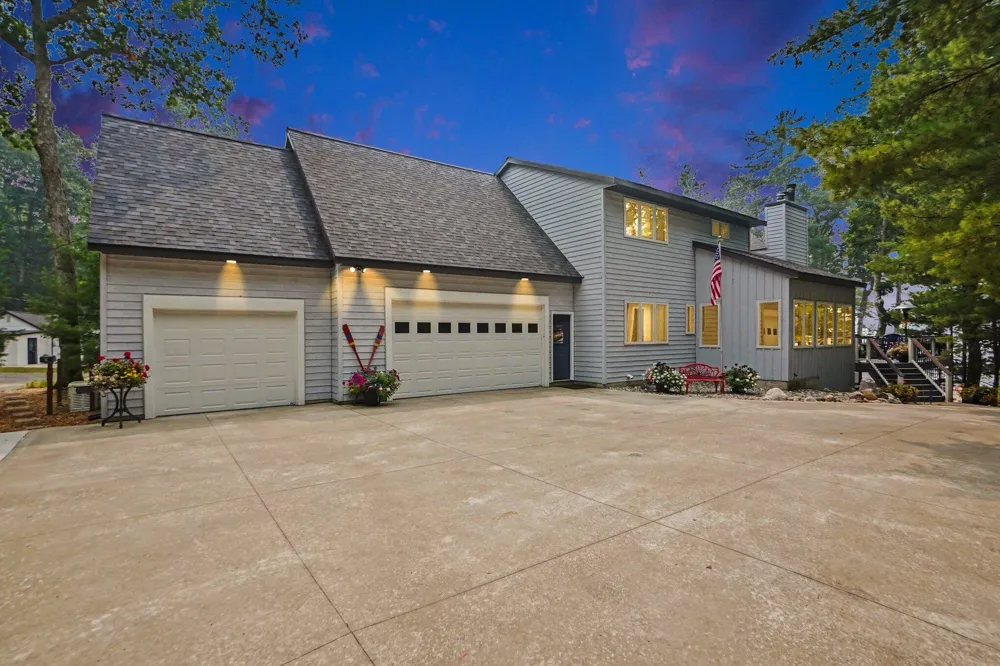 7765 Bayview Shore Drive Baldwin, MI 49304