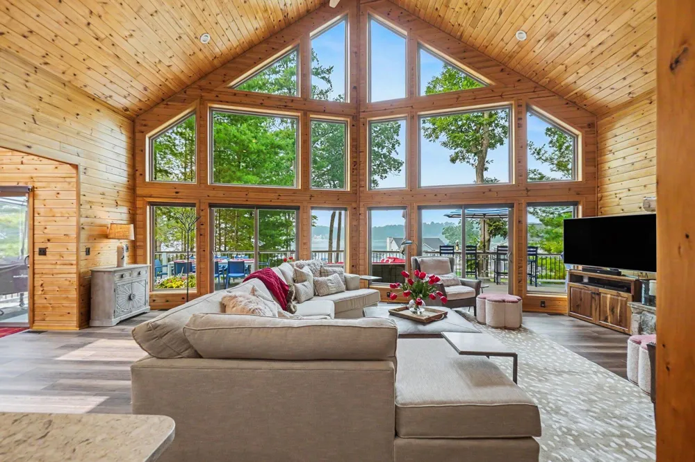 7765 Bayview Shore Drive Baldwin, MI 49304
