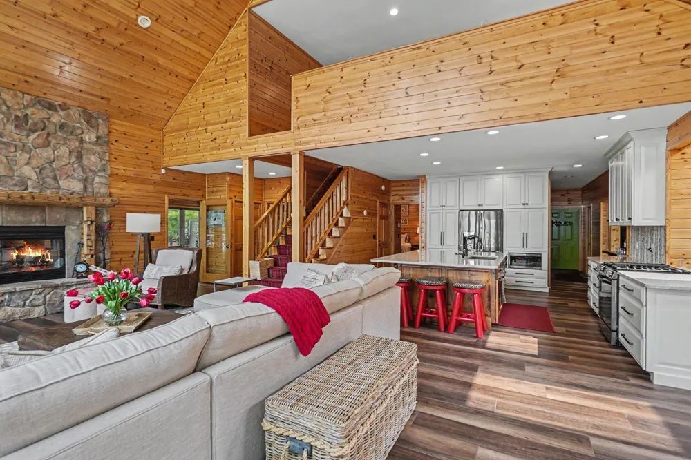 7765 Bayview Shore Drive Baldwin, MI 49304