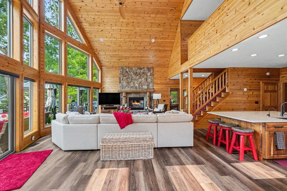 7765 Bayview Shore Drive Baldwin, MI 49304