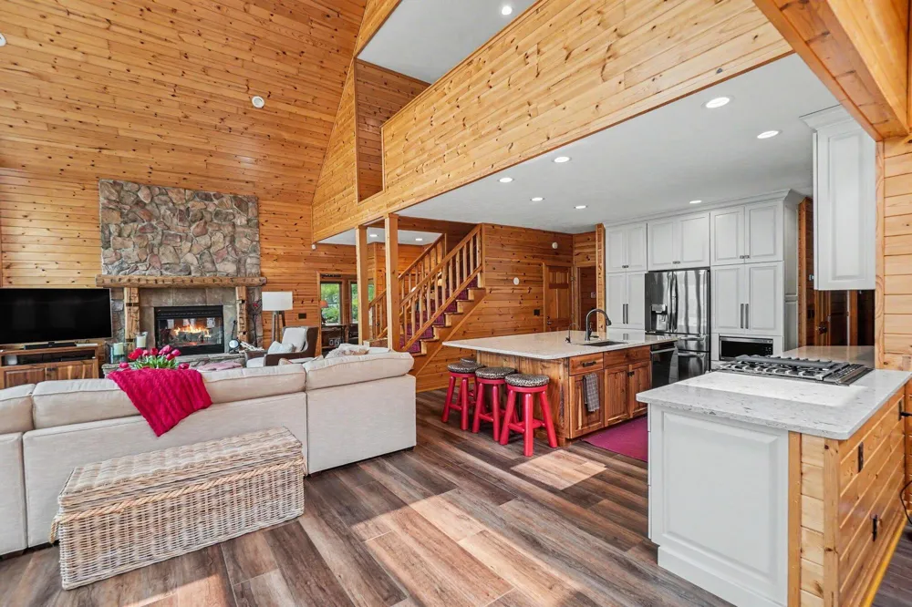 7765 Bayview Shore Drive Baldwin, MI 49304