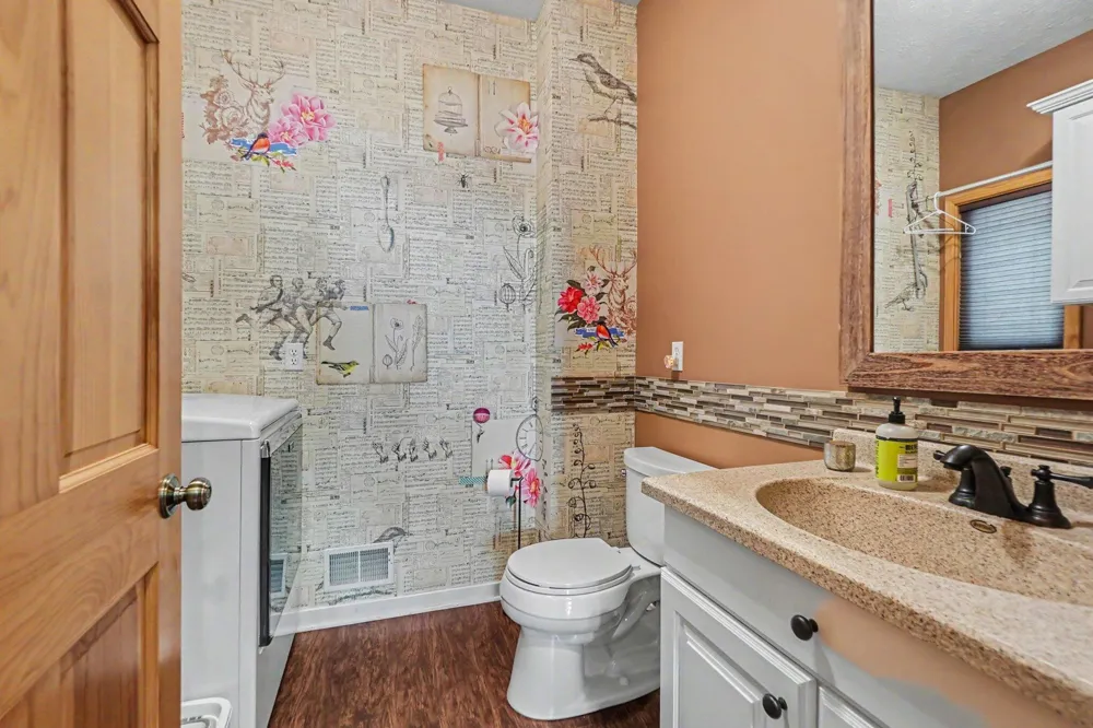 7765 Bayview Shore Drive Baldwin, MI 49304