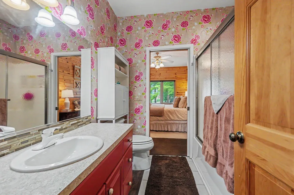 7765 Bayview Shore Drive Baldwin, MI 49304