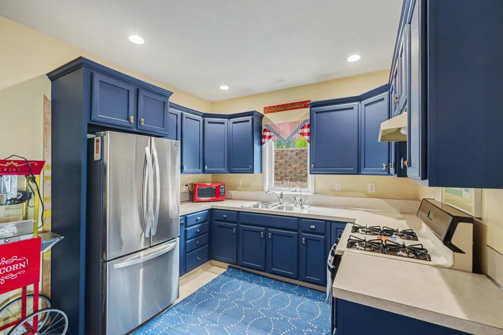 7765 Bayview Shore Drive Baldwin, MI 49304