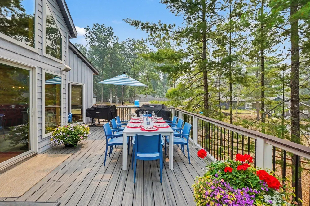 7765 Bayview Shore Drive Baldwin, MI 49304