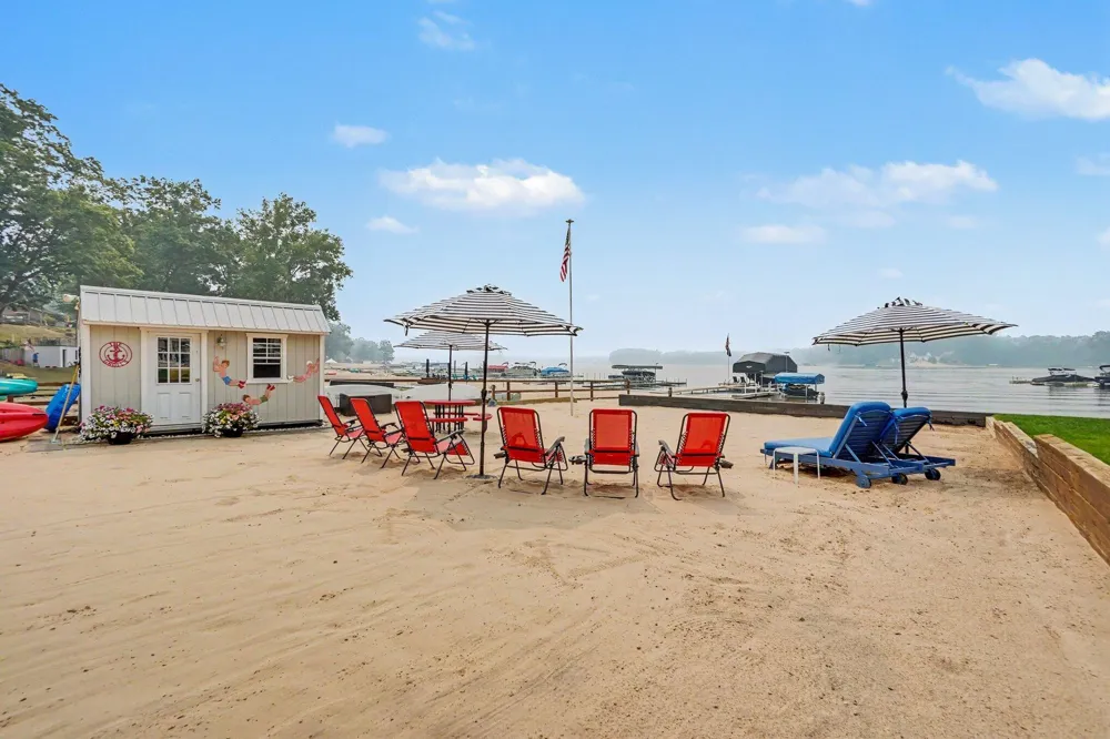 7765 Bayview Shore Drive Baldwin, MI 49304