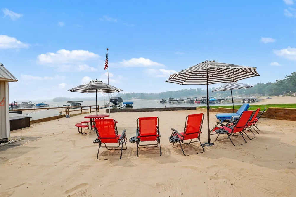 7765 Bayview Shore Drive Baldwin, MI 49304