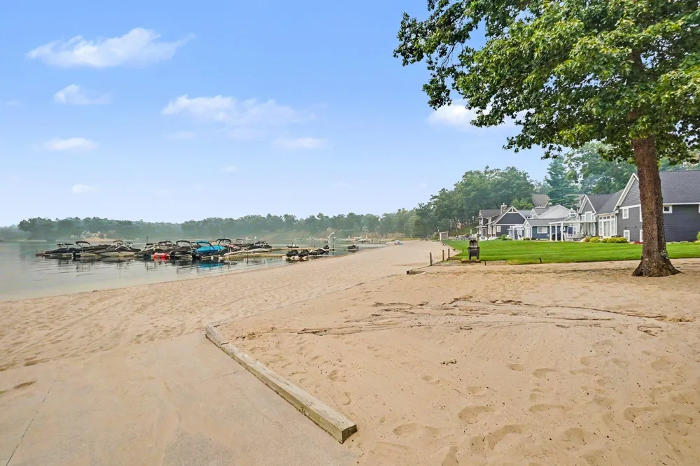7765 Bayview Shore Drive Baldwin, MI 49304