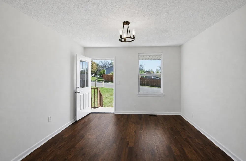 1300 Bellshire Terrace Dr Nashville, TN 37207