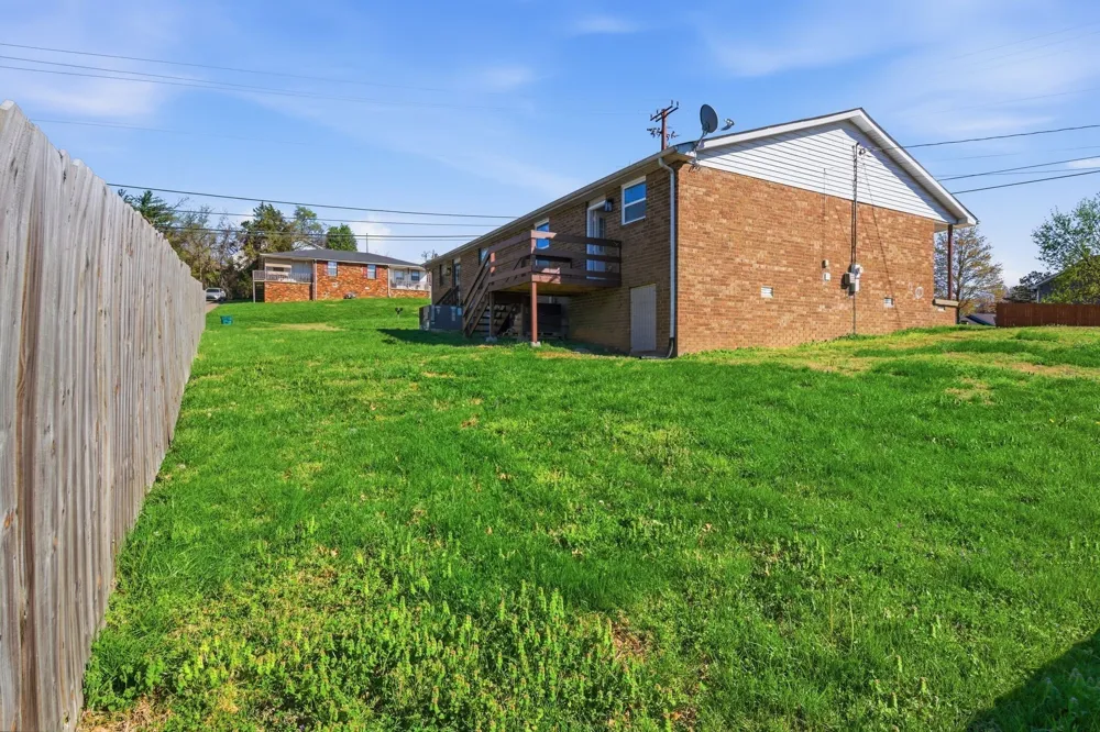 1300 Bellshire Terrace Dr Nashville, TN 37207