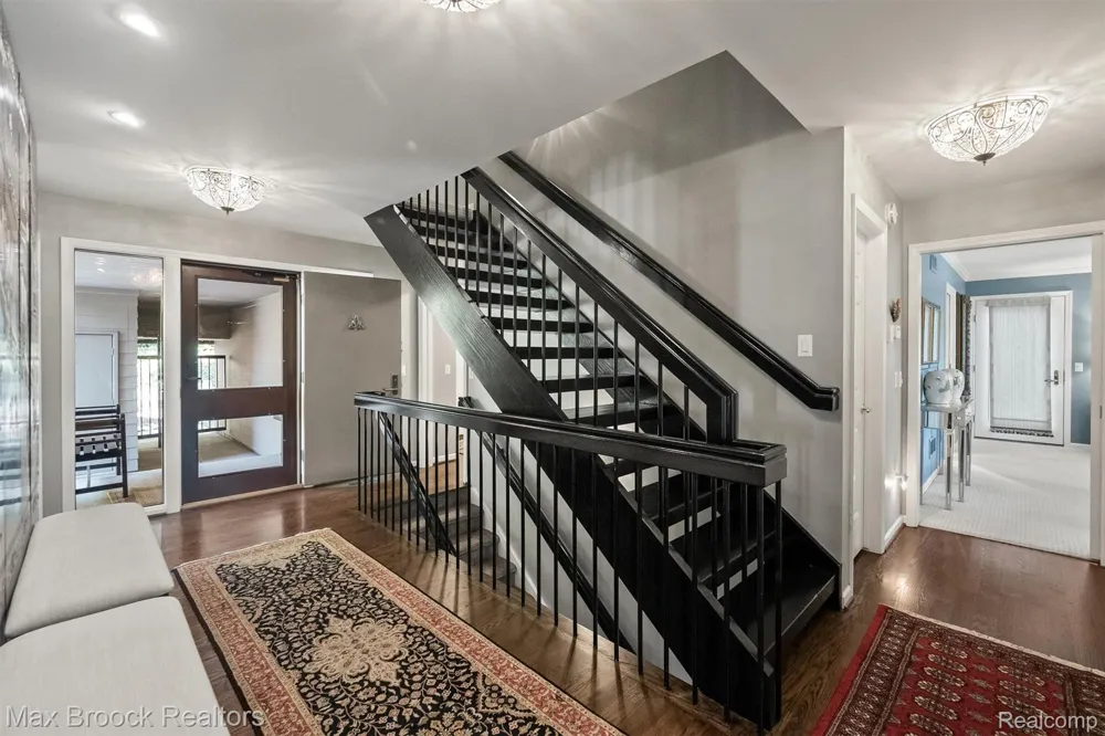 969 Bloomfield Woods Bloomfield Hills City, MI 48304