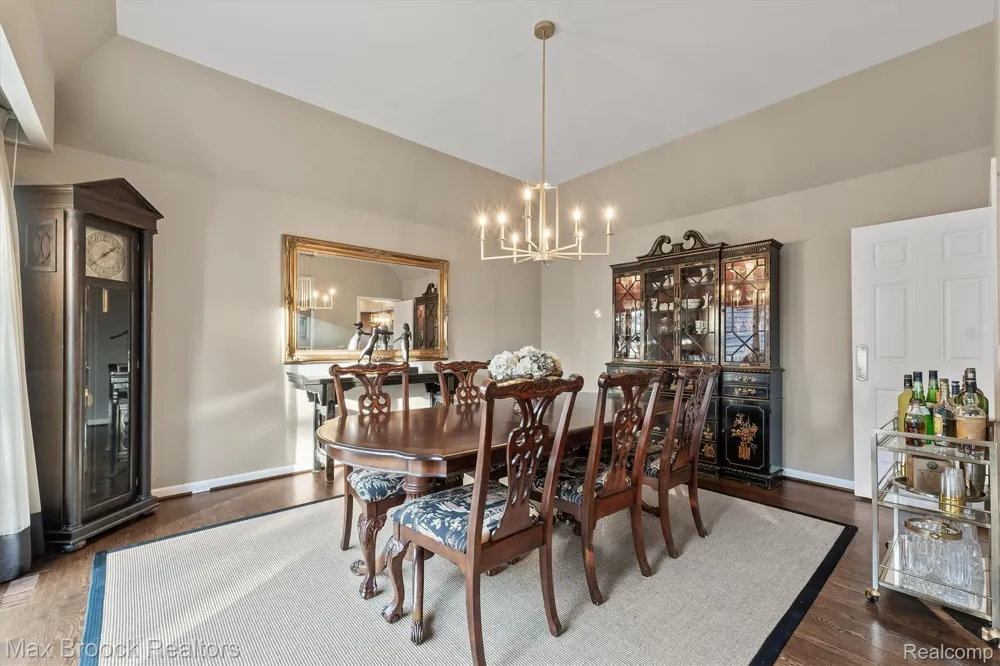 969 Bloomfield Woods Bloomfield Hills City, MI 48304
