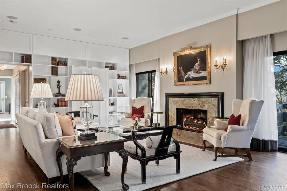 969 Bloomfield Woods Bloomfield Hills City, MI 48304