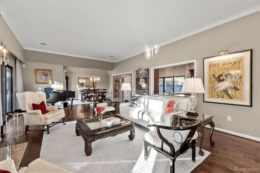 969 Bloomfield Woods Bloomfield Hills City, MI 48304