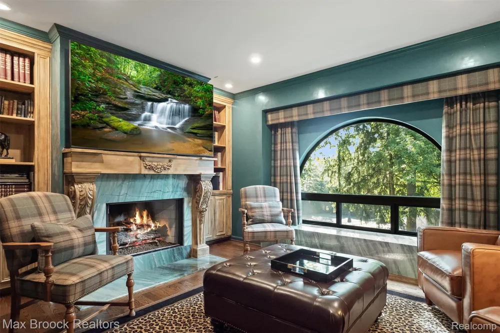 969 Bloomfield Woods Bloomfield Hills City, MI 48304
