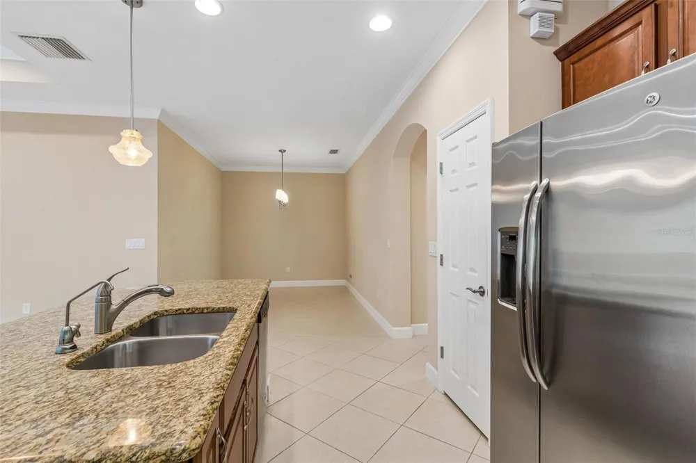 2304 OAKLEY GREEN DRIVE #61 Sun City Center, FL 33573