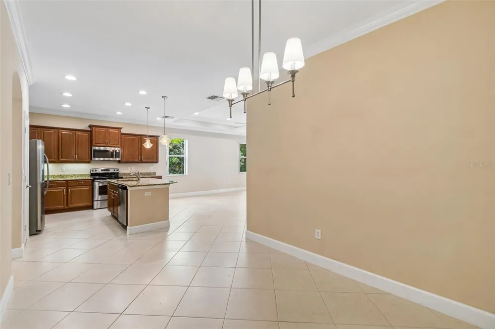2304 OAKLEY GREEN DRIVE #61 Sun City Center, FL 33573