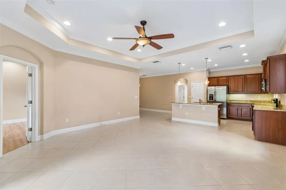 2304 OAKLEY GREEN DRIVE #61 Sun City Center, FL 33573