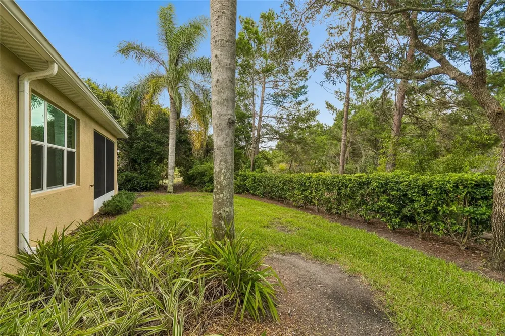 2304 OAKLEY GREEN DRIVE #61 Sun City Center, FL 33573