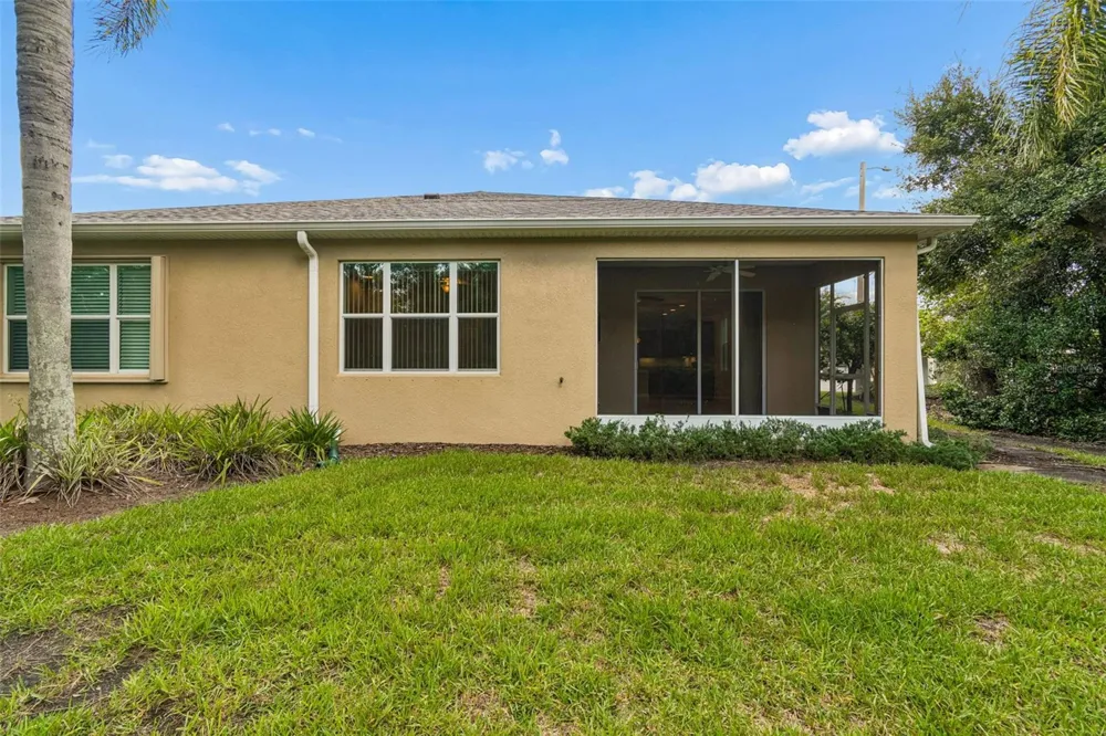 2304 OAKLEY GREEN DRIVE #61 Sun City Center, FL 33573